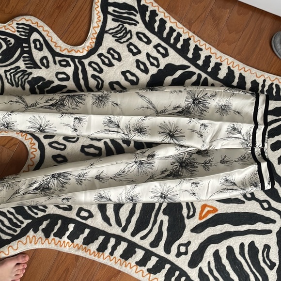 Brooks Brothers silk pants -size 2 - Picture 3 of 9